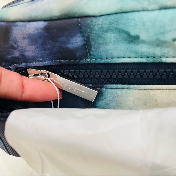 Lululemon Quilted Grid Belt Bag - Picture 7 of 10